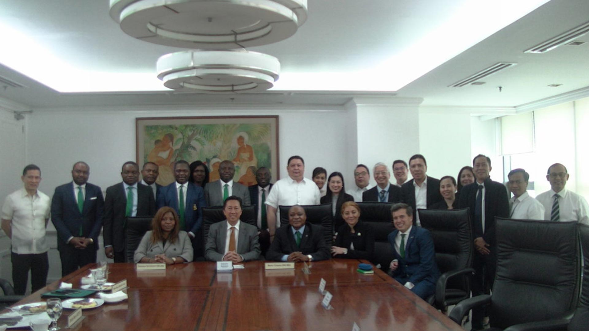 Una delegación del Banco Nacional de Guinea Ecuatorial visita al Bank of Commerce en Filipinas