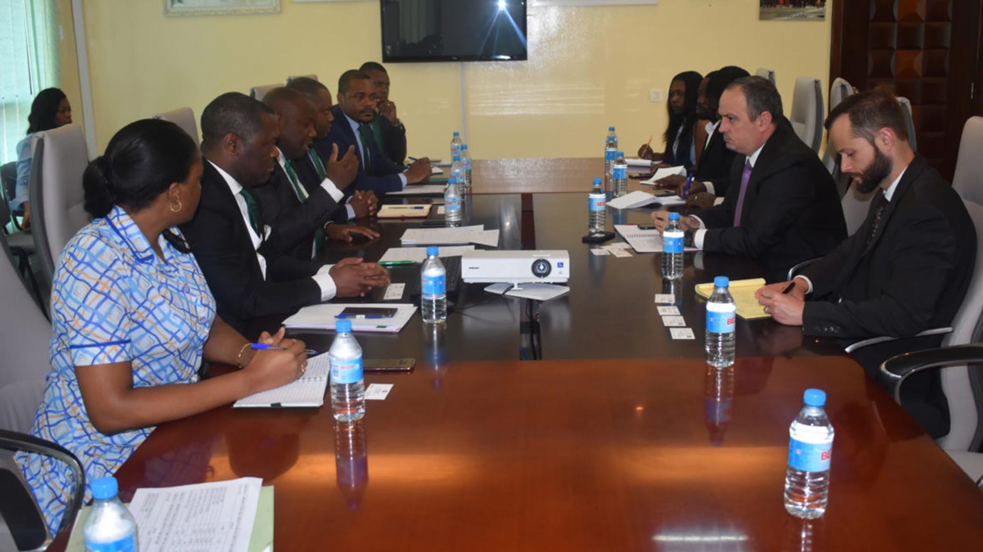 Reunión de BANGE con funcionarios del FMI en el marco de los trabajos del Programa Monitoreado por el Personal Técnico (PMP) para la República de Guinea Ecuatorial.